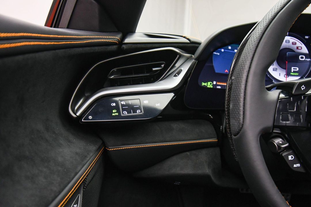 2025 Ferrari SF90 Spider