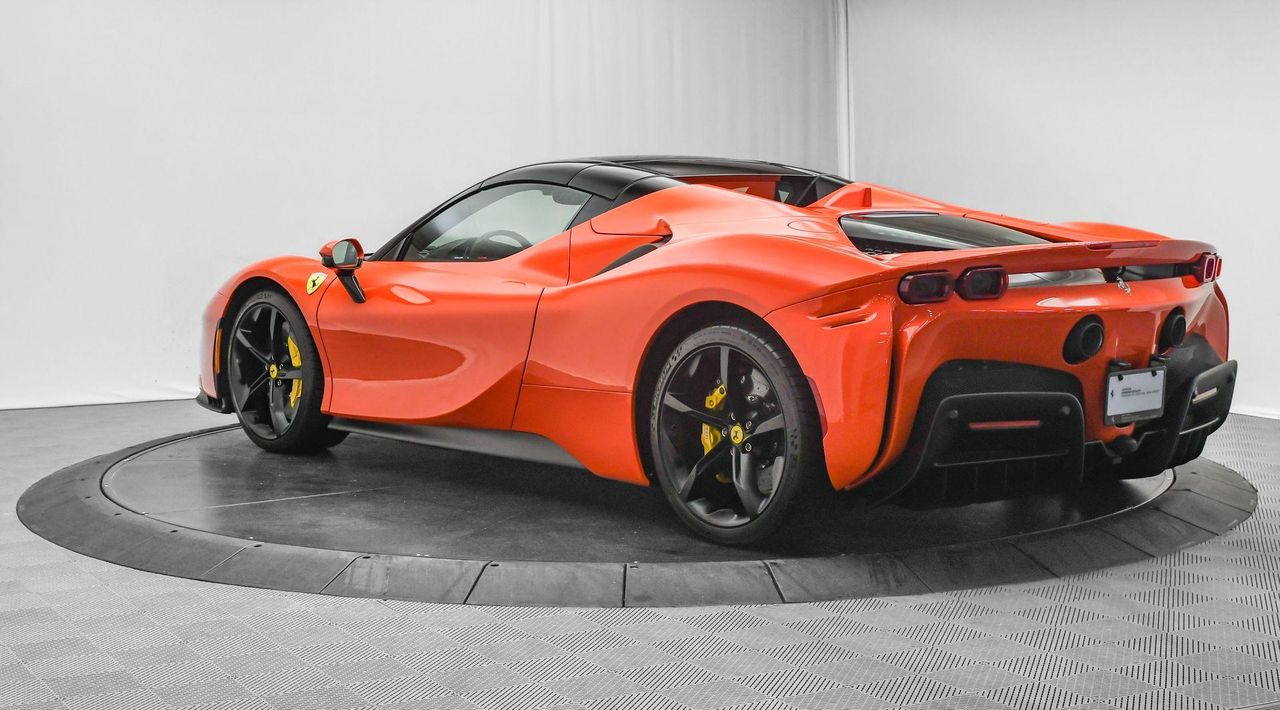 2025 Ferrari SF90 Spider