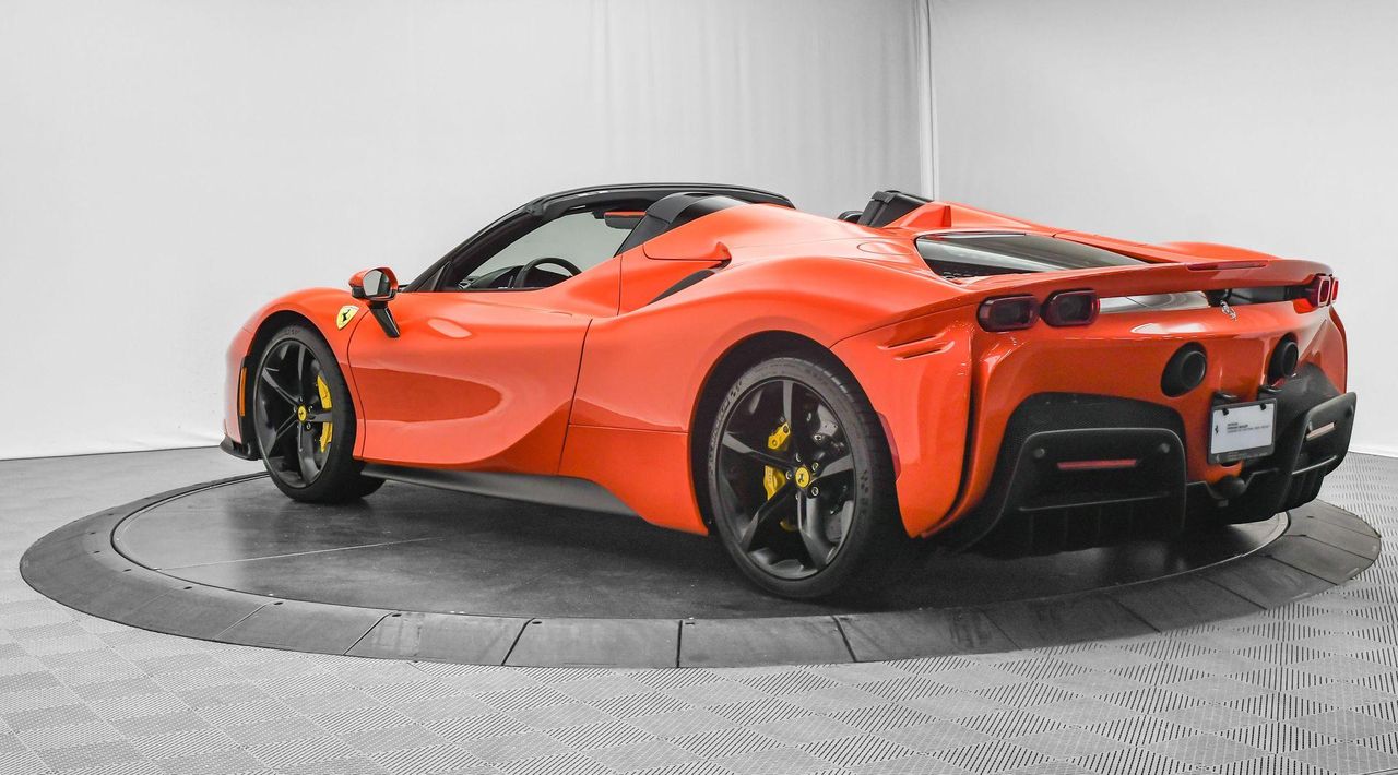2025 Ferrari SF90 Spider