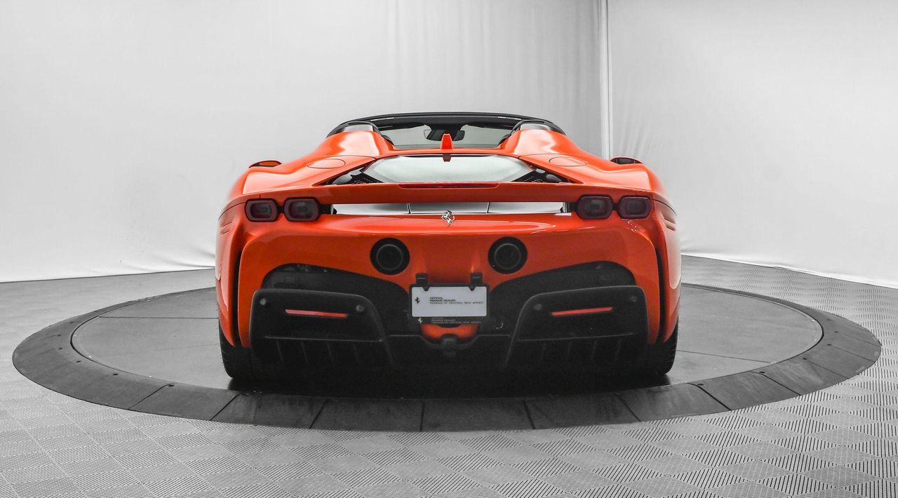 2025 Ferrari SF90 Spider