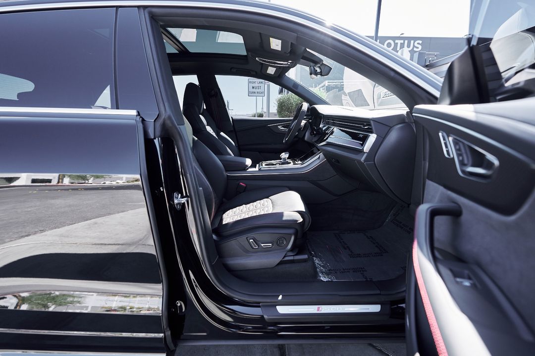 2024 Audi RS Q8
