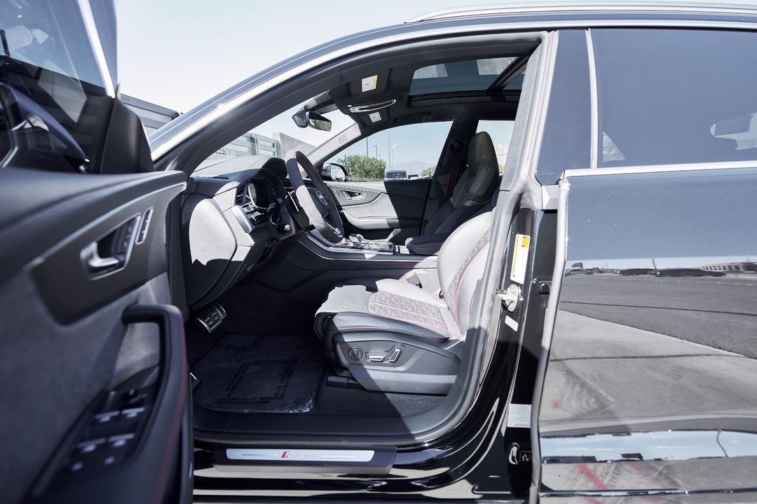 2024 Audi RS Q8