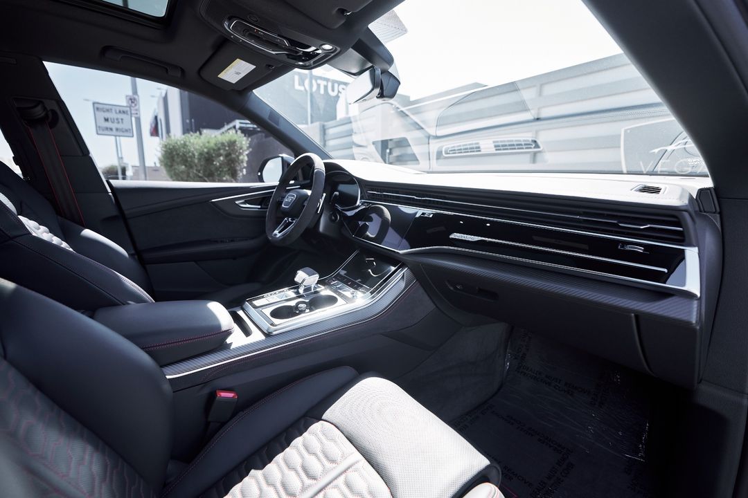 2024 Audi RS Q8