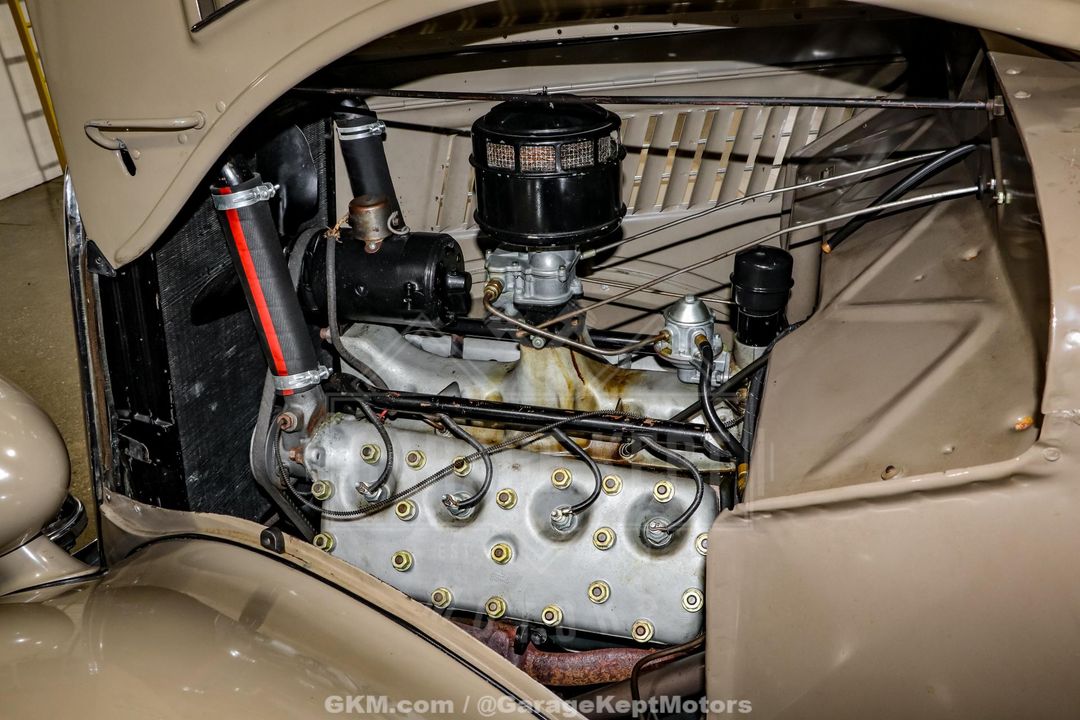 1935 Ford Model 48