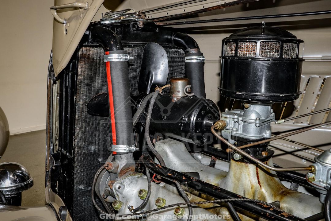 1935 Ford Model 48