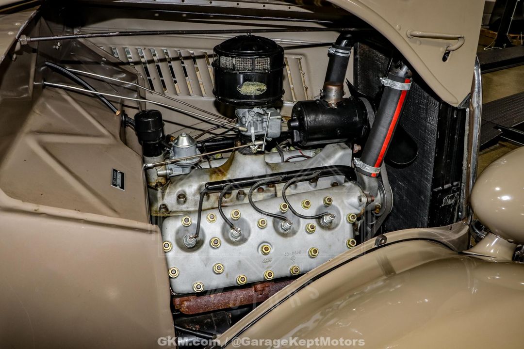1935 Ford Model 48