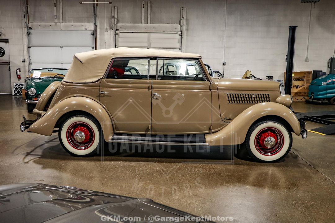 1935 Ford Model 48