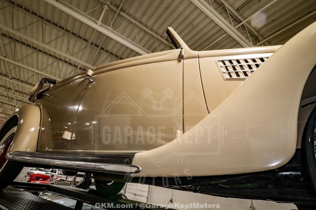1935 Ford Model 48