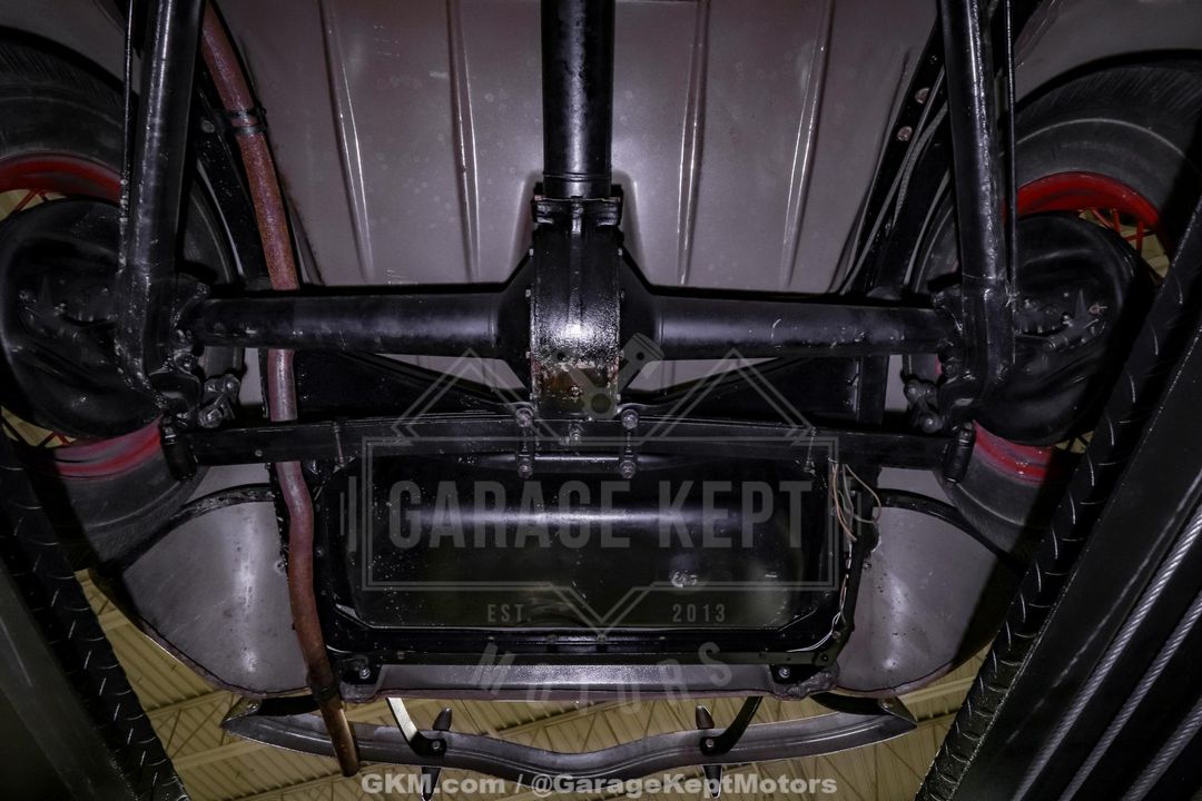 1935 Ford Model 48