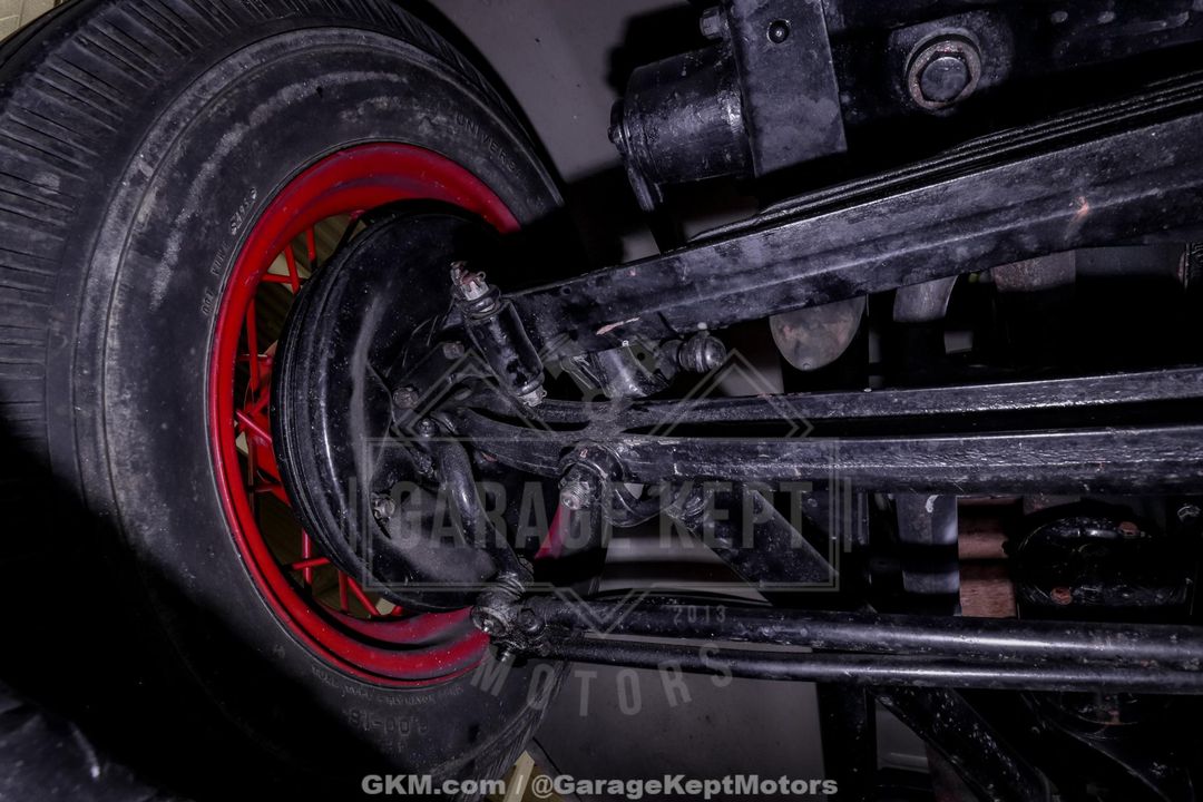 1935 Ford Model 48