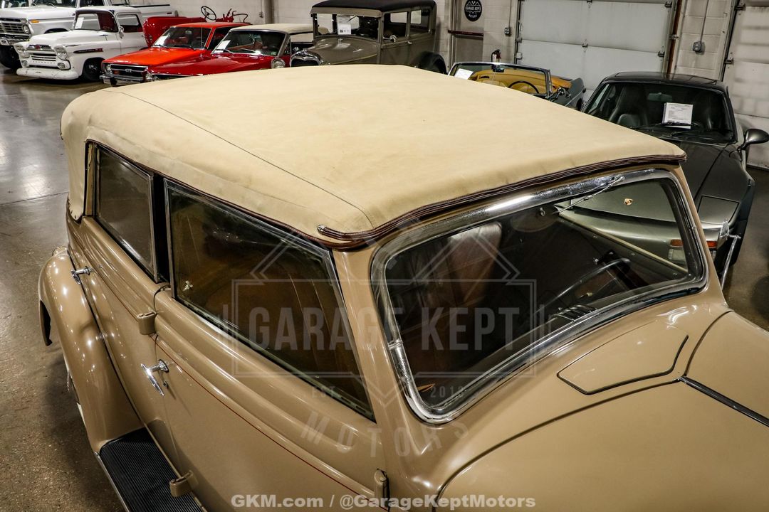 1935 Ford Model 48
