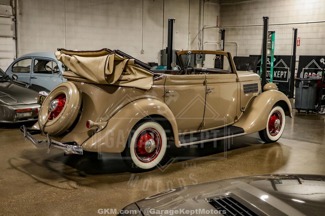1935 Ford Model 48