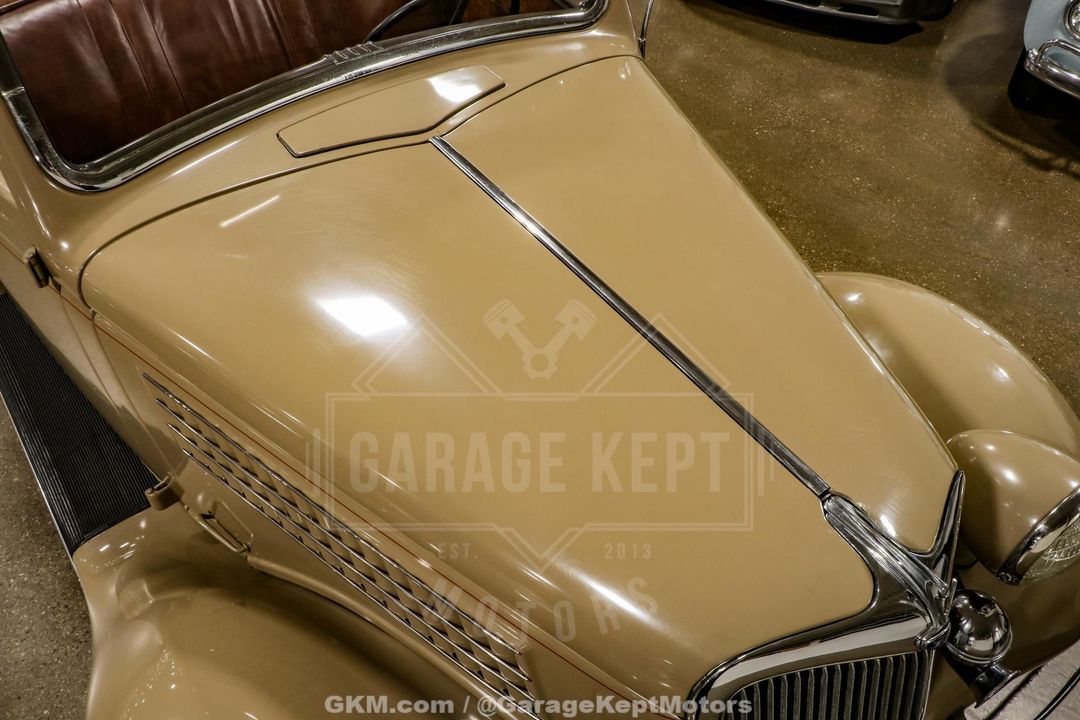 1935 Ford Model 48