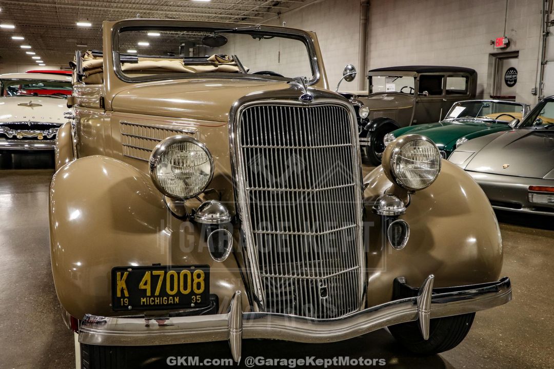 1935 Ford Model 48
