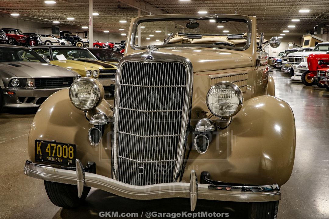 1935 Ford Model 48