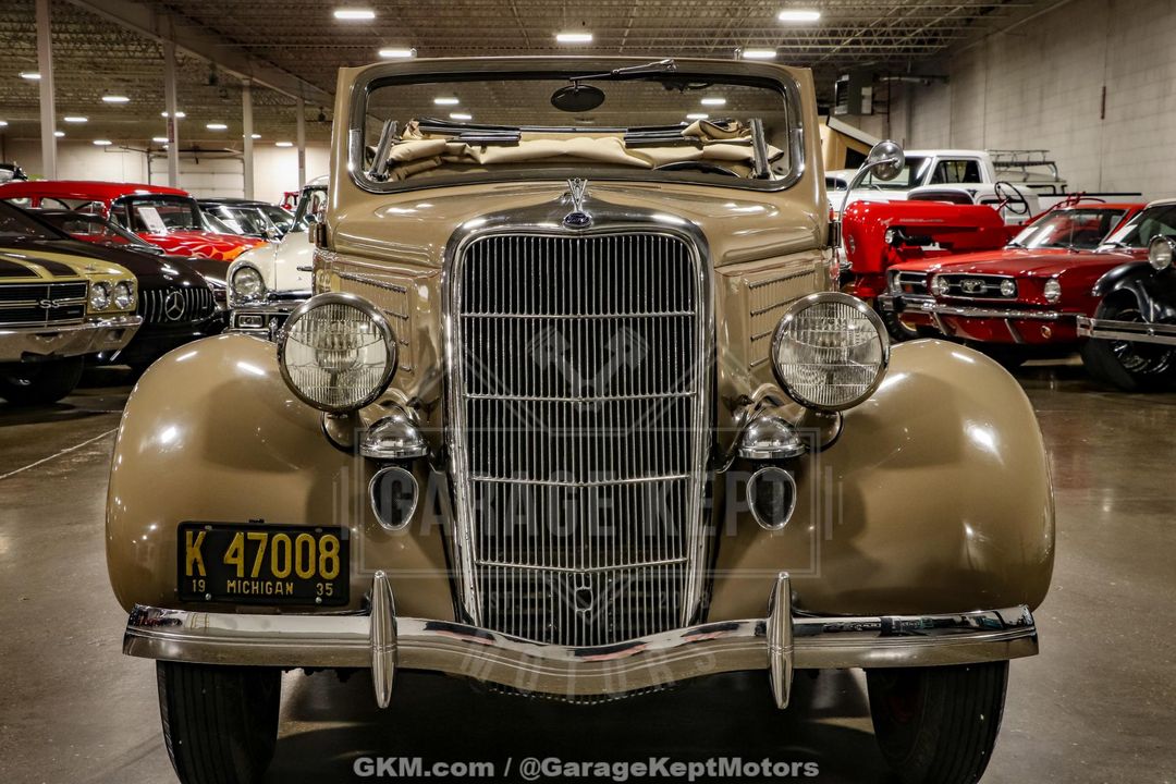 1935 Ford Model 48