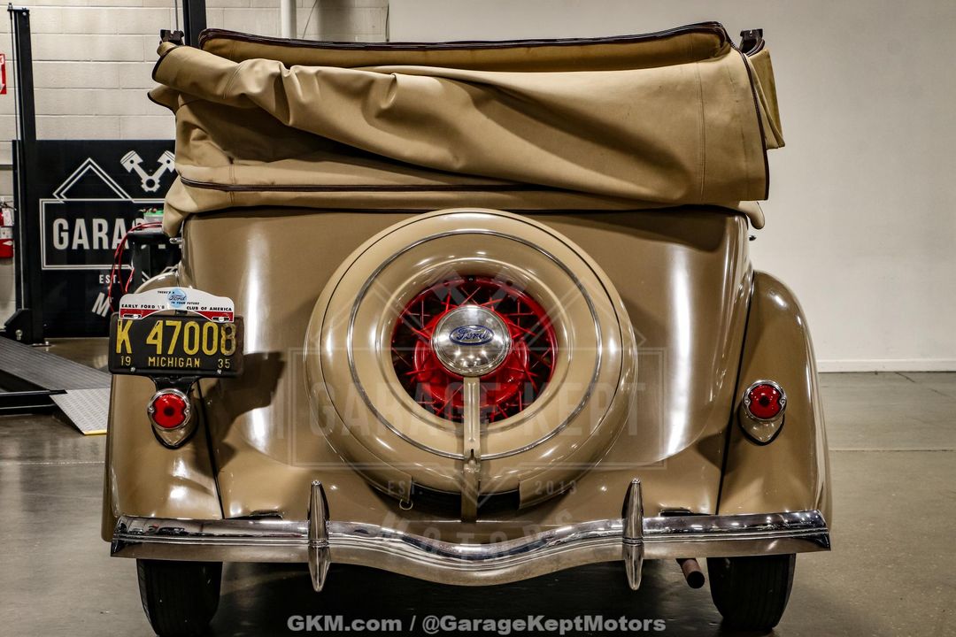 1935 Ford Model 48