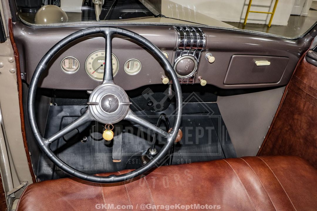 1935 Ford Model 48