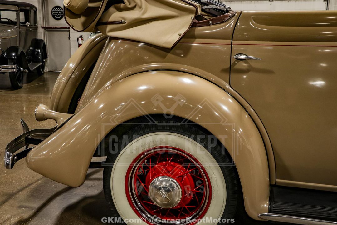 1935 Ford Model 48