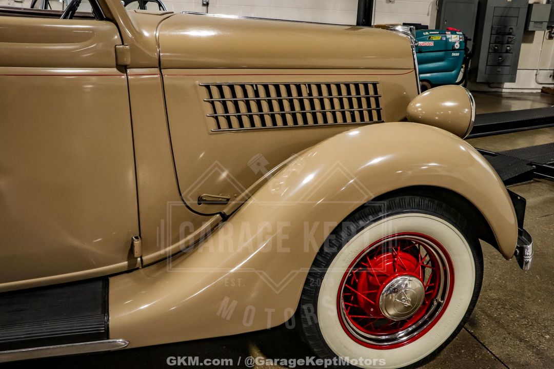 1935 Ford Model 48