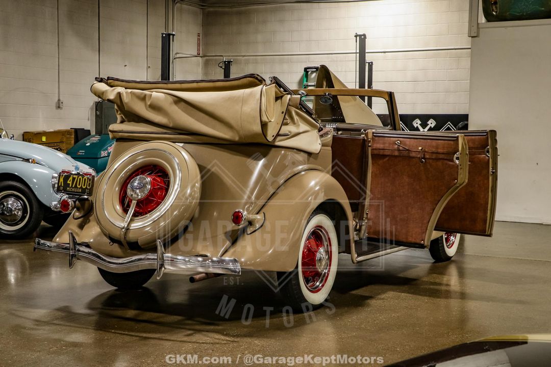 1935 Ford Model 48