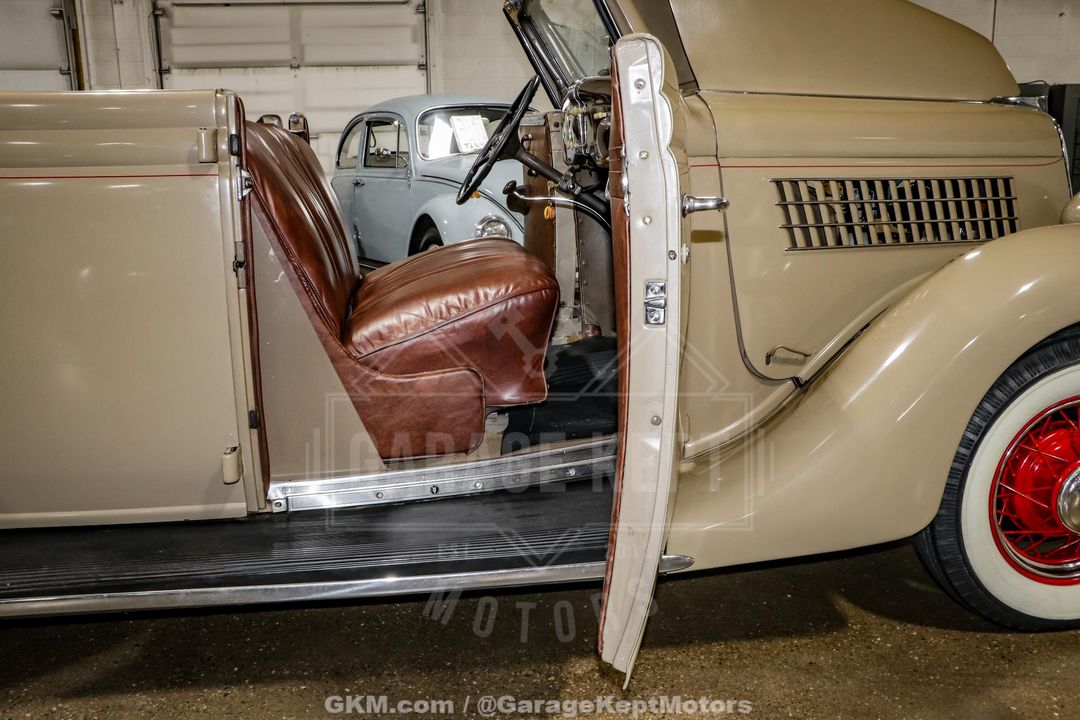 1935 Ford Model 48