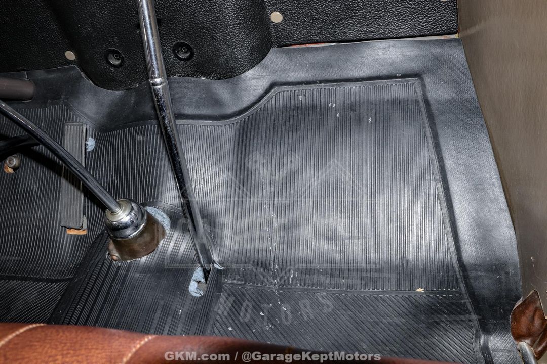 1935 Ford Model 48
