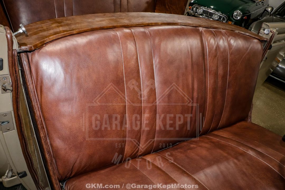 1935 Ford Model 48