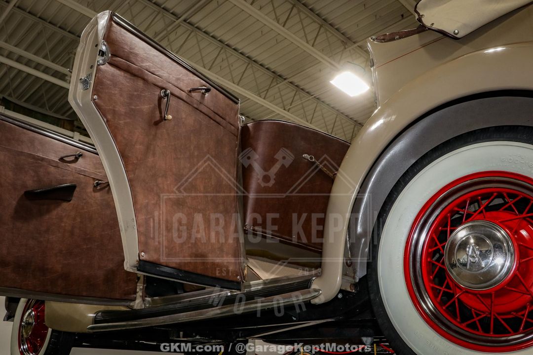 1935 Ford Model 48