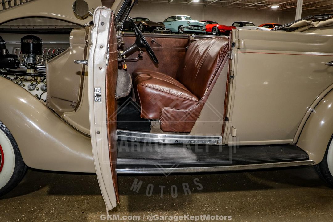1935 Ford Model 48