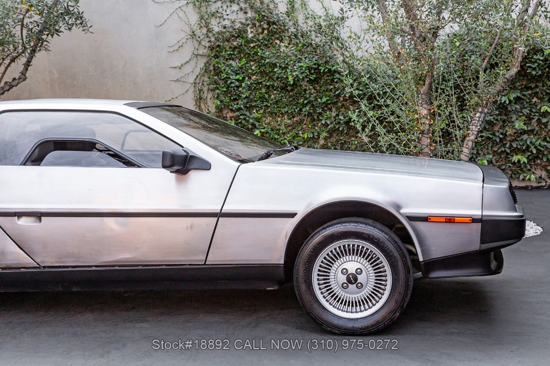 1981 DeLorean DMC-12