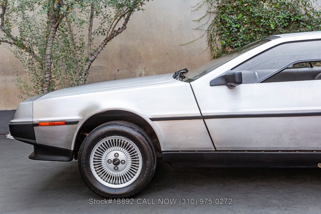1981 DeLorean DMC-12