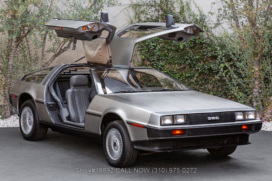1981 DeLorean DMC-12