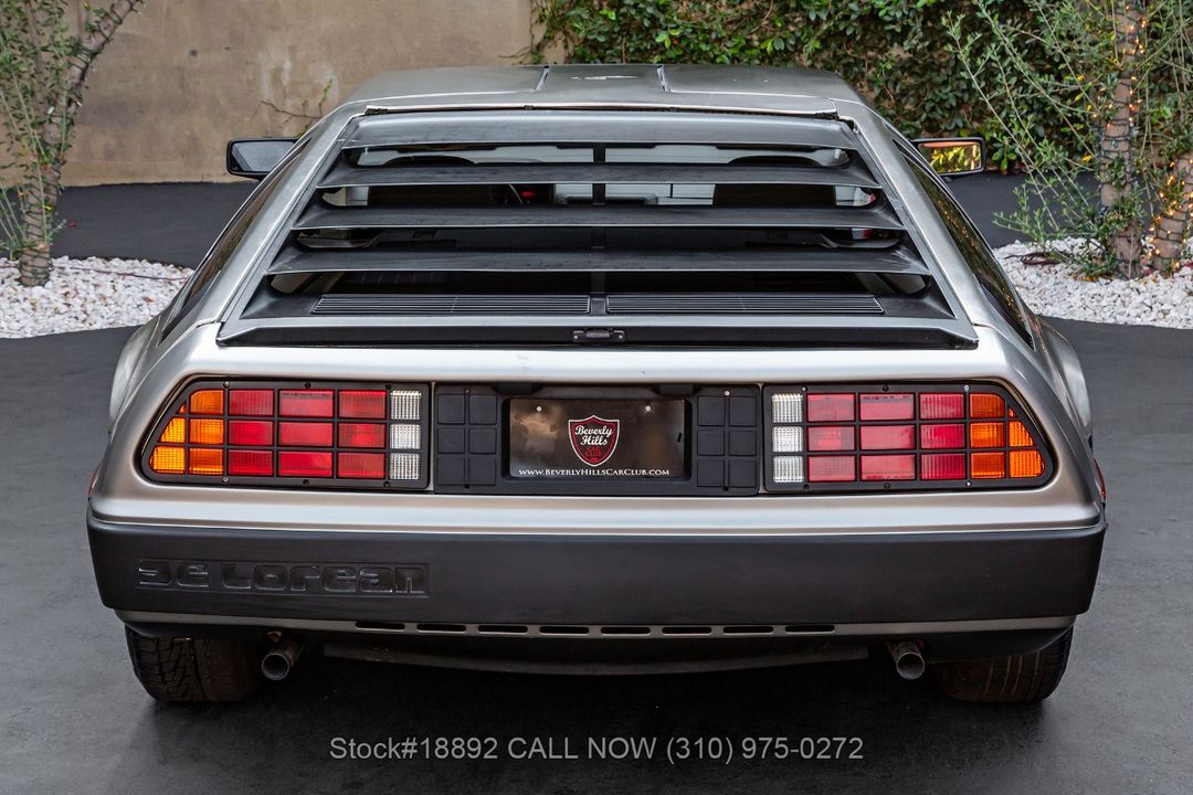 1981 DeLorean DMC-12
