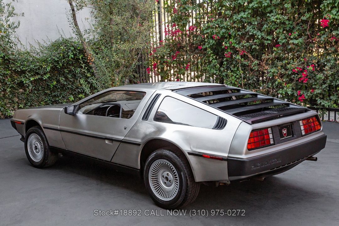 1981 DeLorean DMC-12