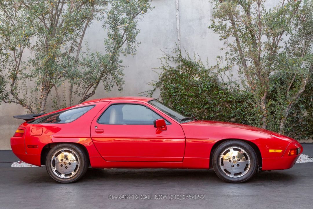 1988 Porsche 928 S4