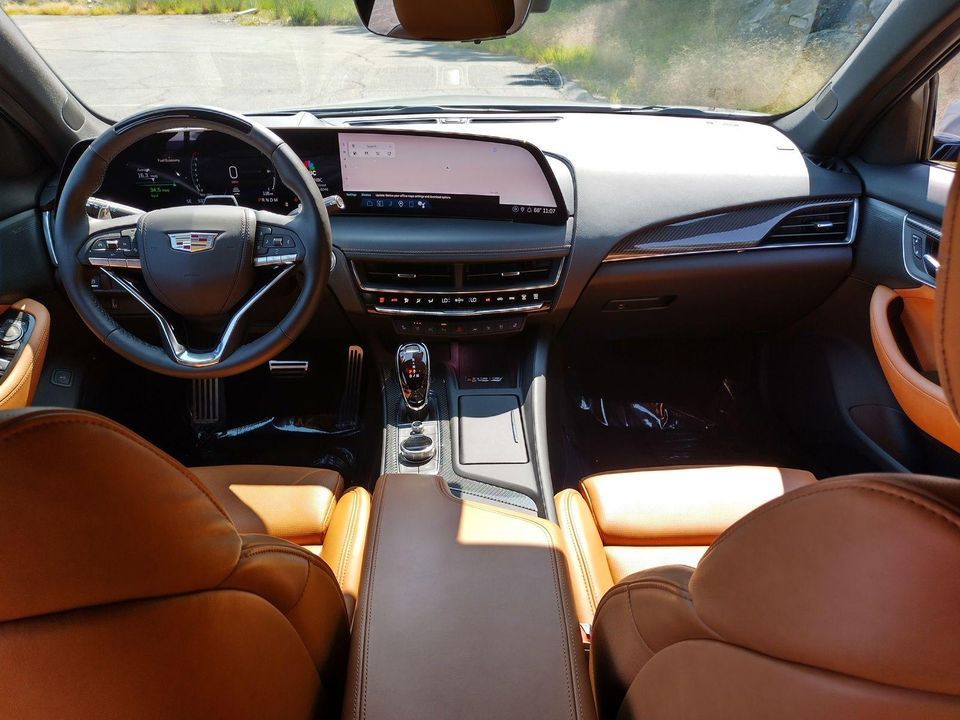 2025 Cadillac CT5