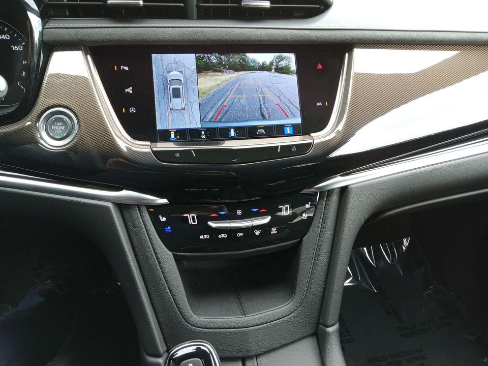 2025 Cadillac XT6
