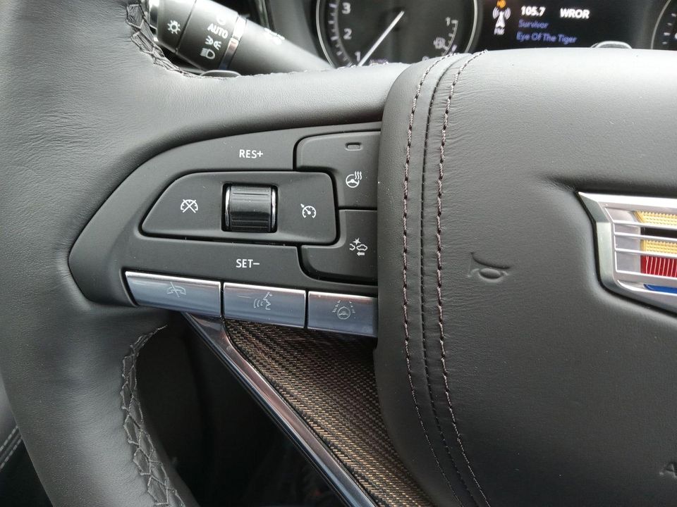 2025 Cadillac XT6