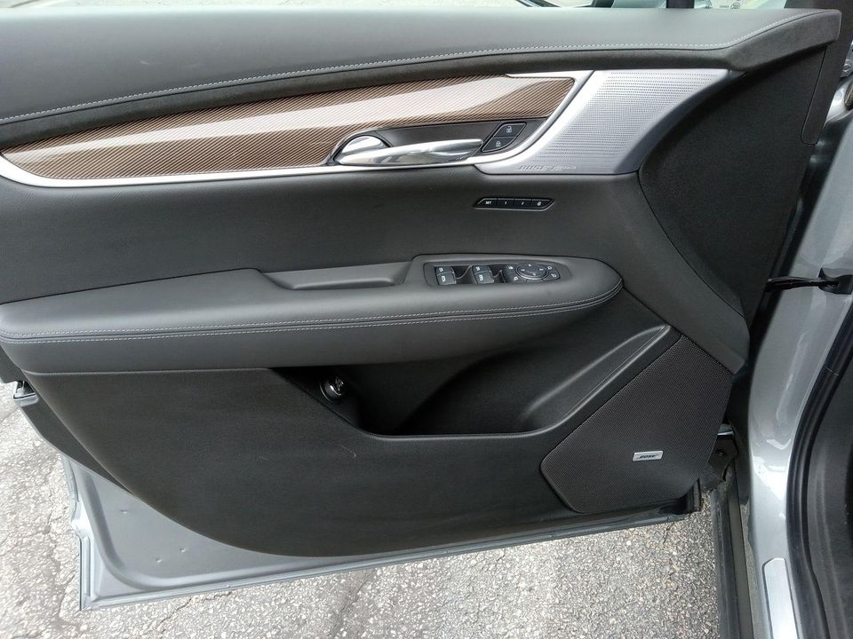 2025 Cadillac XT6