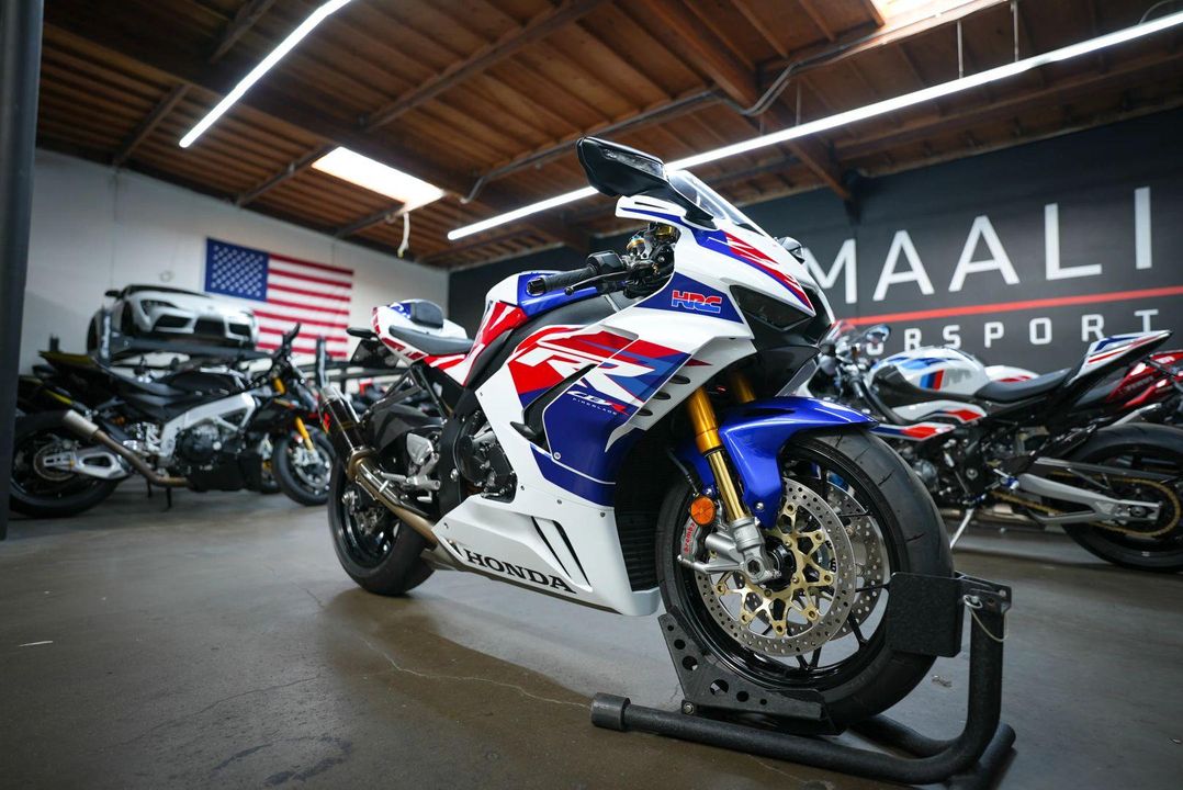 2023 Honda CBR1000RR- R Fireblade SP