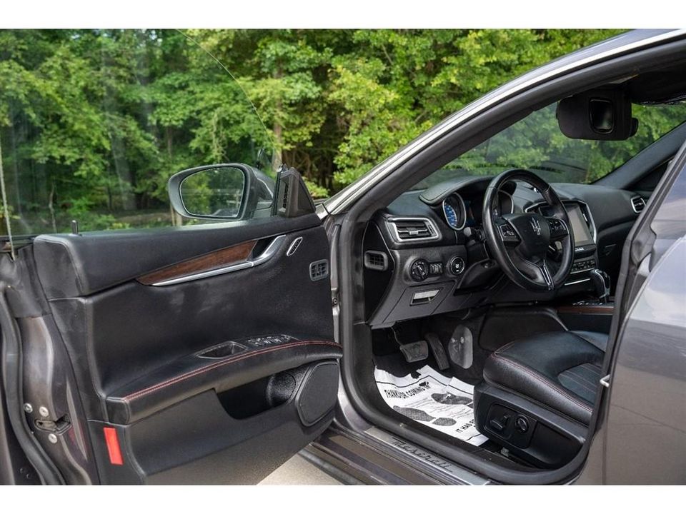 2017 Maserati Ghibli