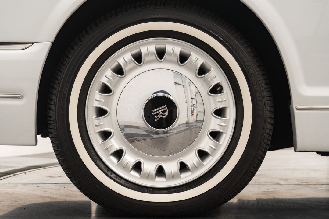 2001 Rolls-Royce Corniche