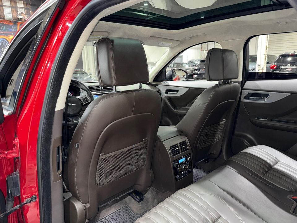 2019 Jaguar F-PACE