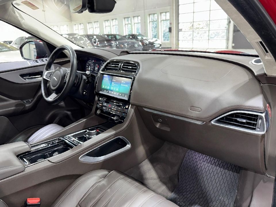 2019 Jaguar F-PACE