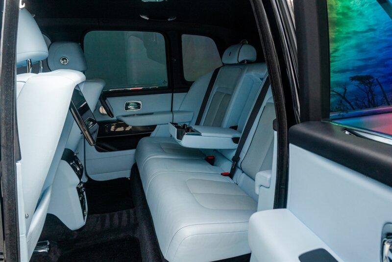 2022 Rolls-Royce Black Badge Cullinan