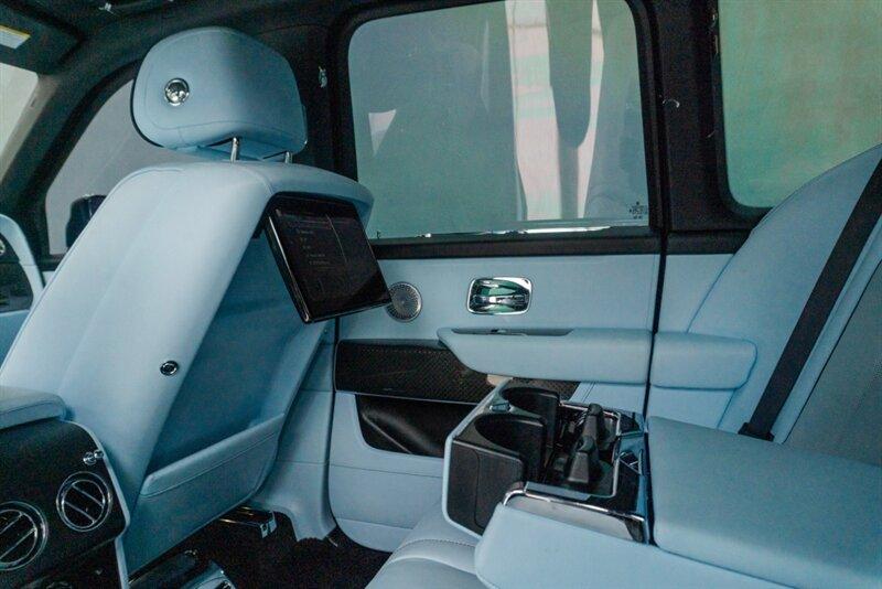 2022 Rolls-Royce Black Badge Cullinan