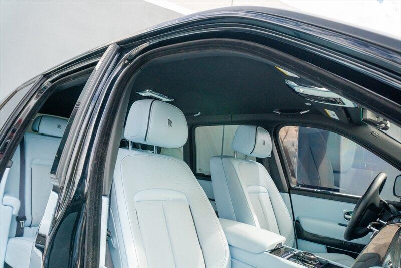 2022 Rolls-Royce Black Badge Cullinan