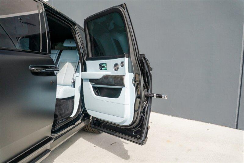 2022 Rolls-Royce Black Badge Cullinan