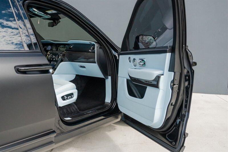 2022 Rolls-Royce Black Badge Cullinan